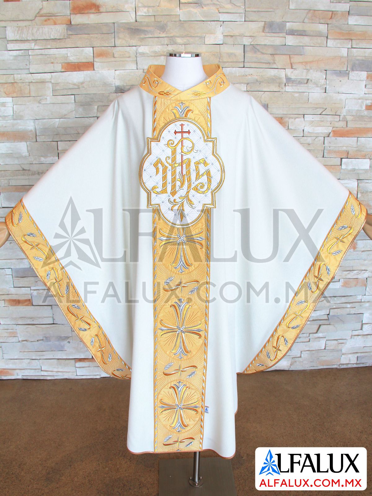 09 SAN ANTONIO Alfalux Casulla Laterales Perla Dorado ClloBord Cuello Bordado Medallon JHS 21